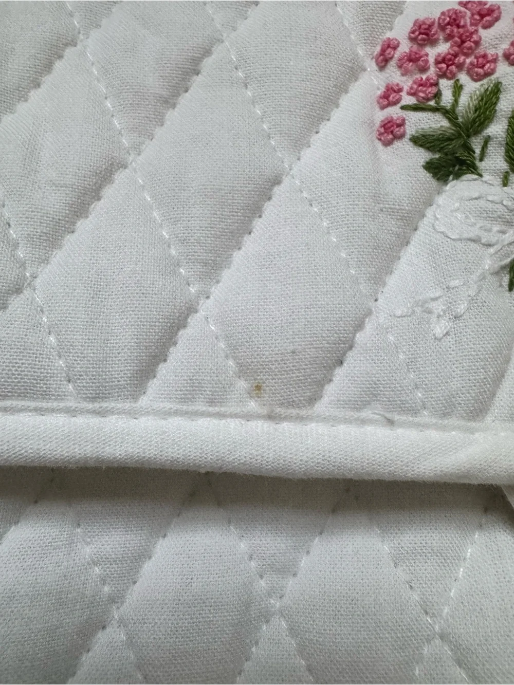 Edward Boutross Quilted White Floral Embroidered Cosmetic Bag